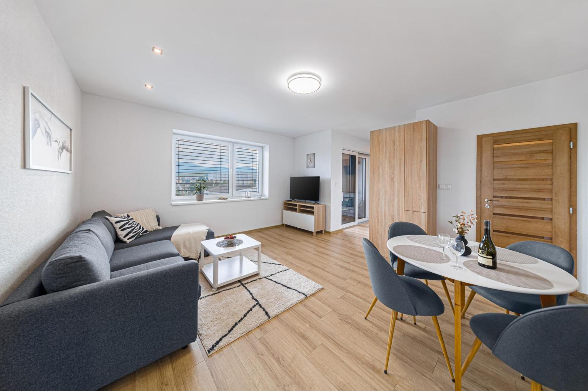 Tower Apartments Orchid & Amber Спишска-Нова-Вес Экстерьер фото